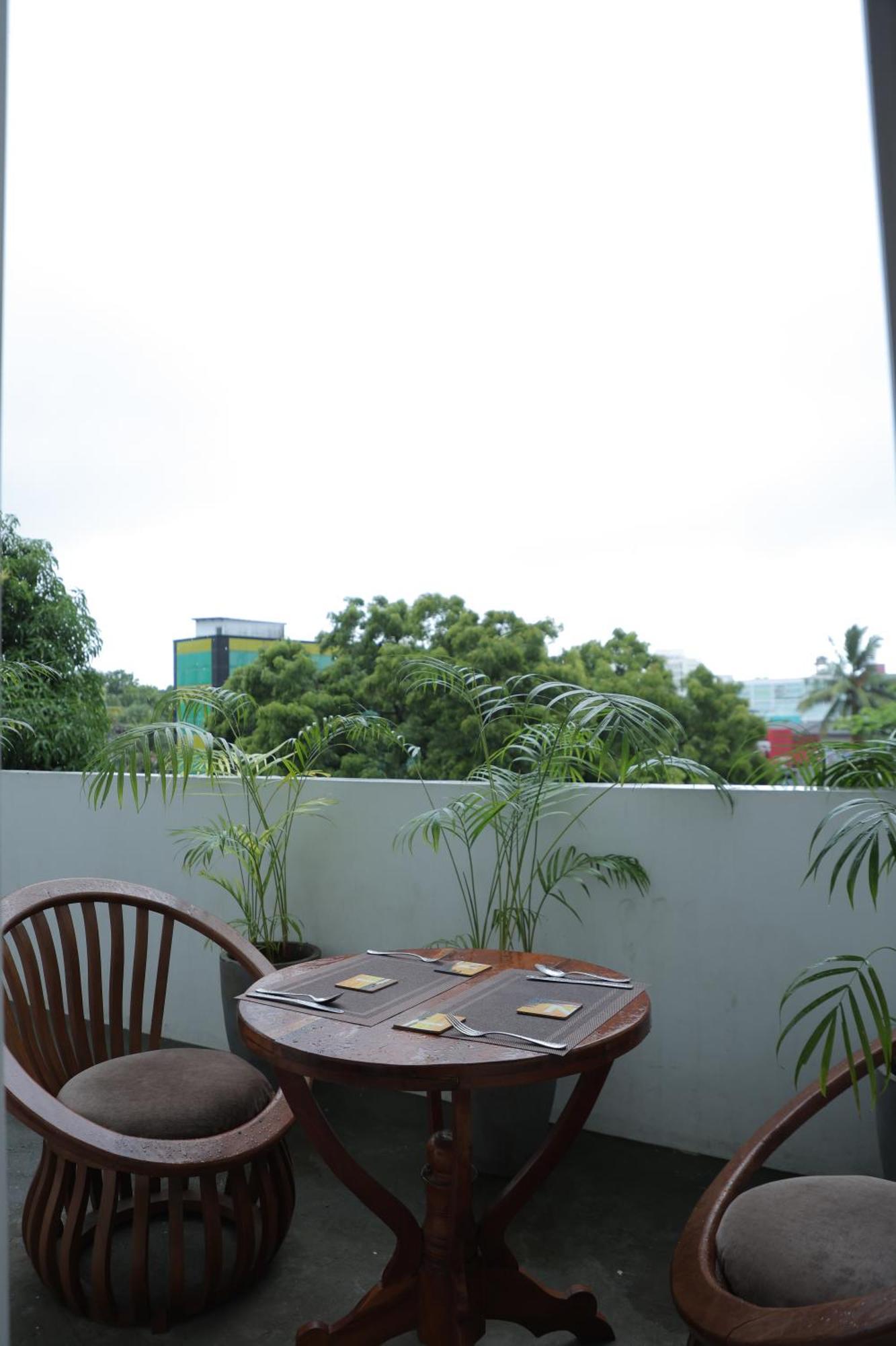 Hotel Pearl Island Jaffna
